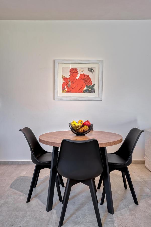 Saronis Suites Saronida Ngoại thất bức ảnh