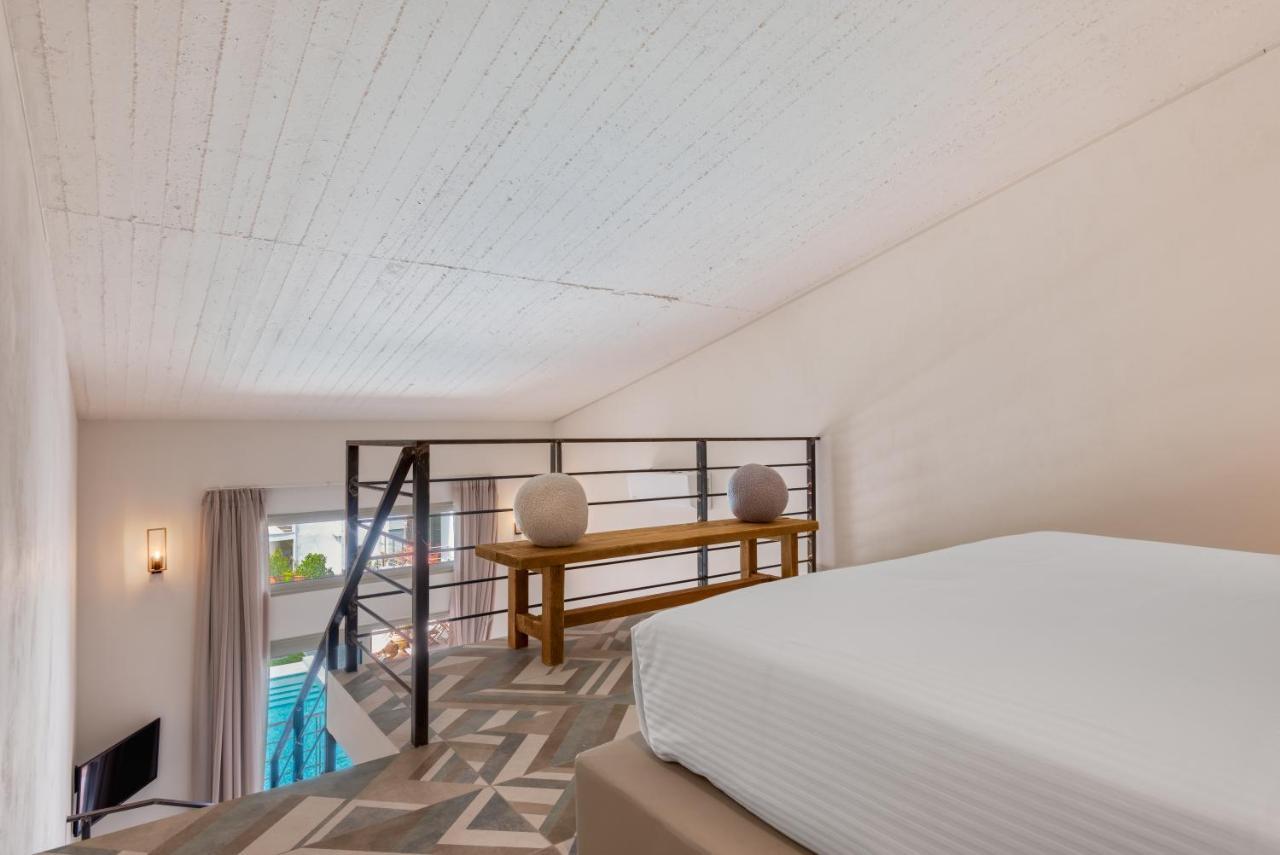 Saronis Suites Saronida Ngoại thất bức ảnh