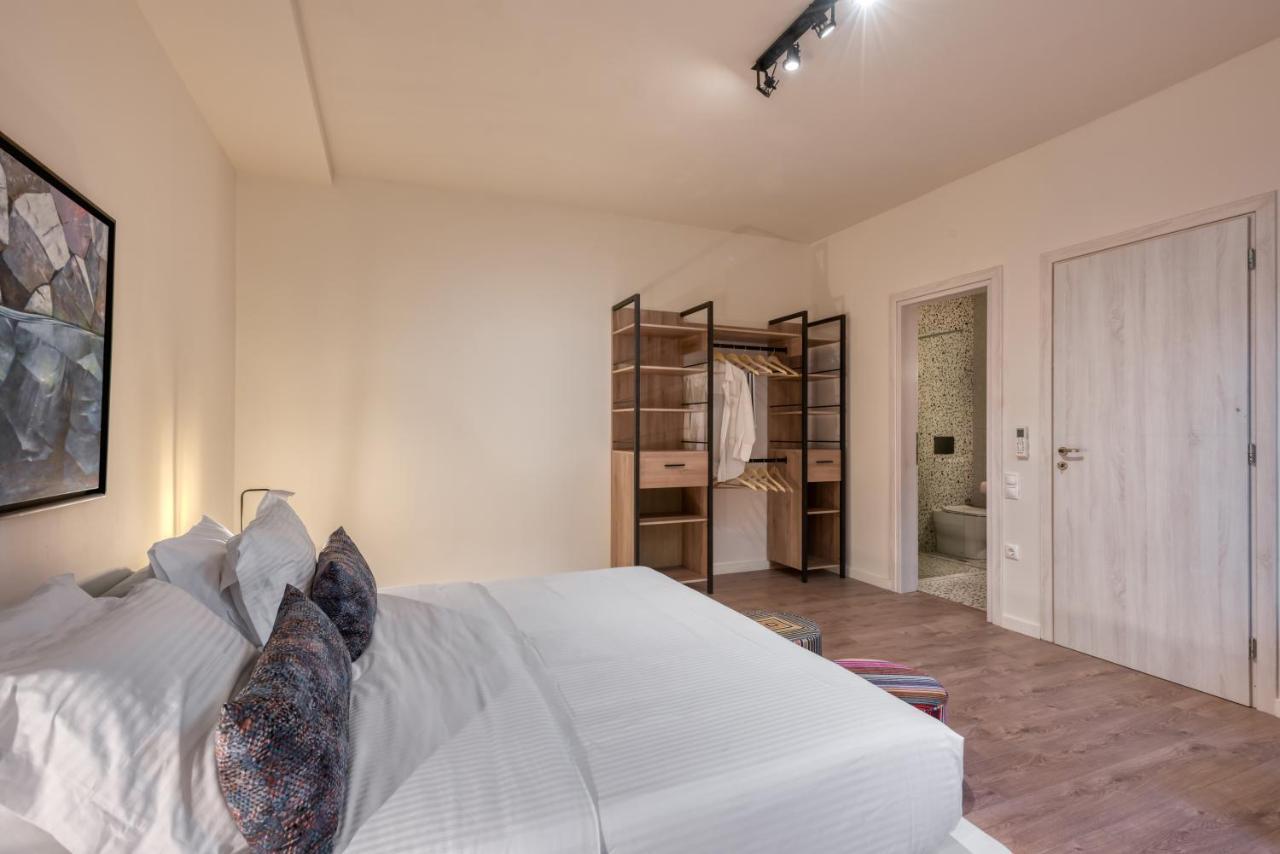 Saronis Suites Saronida Ngoại thất bức ảnh