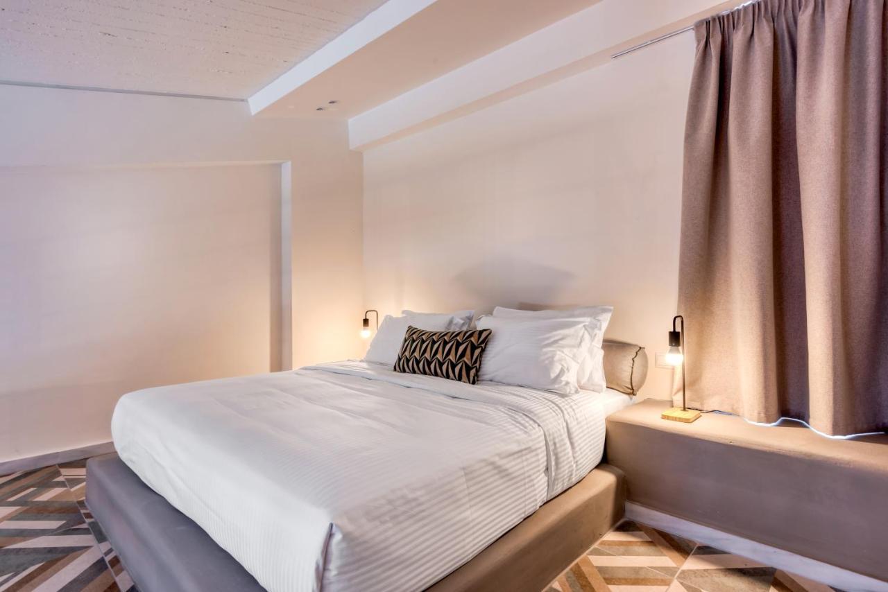 Saronis Suites Saronida Ngoại thất bức ảnh