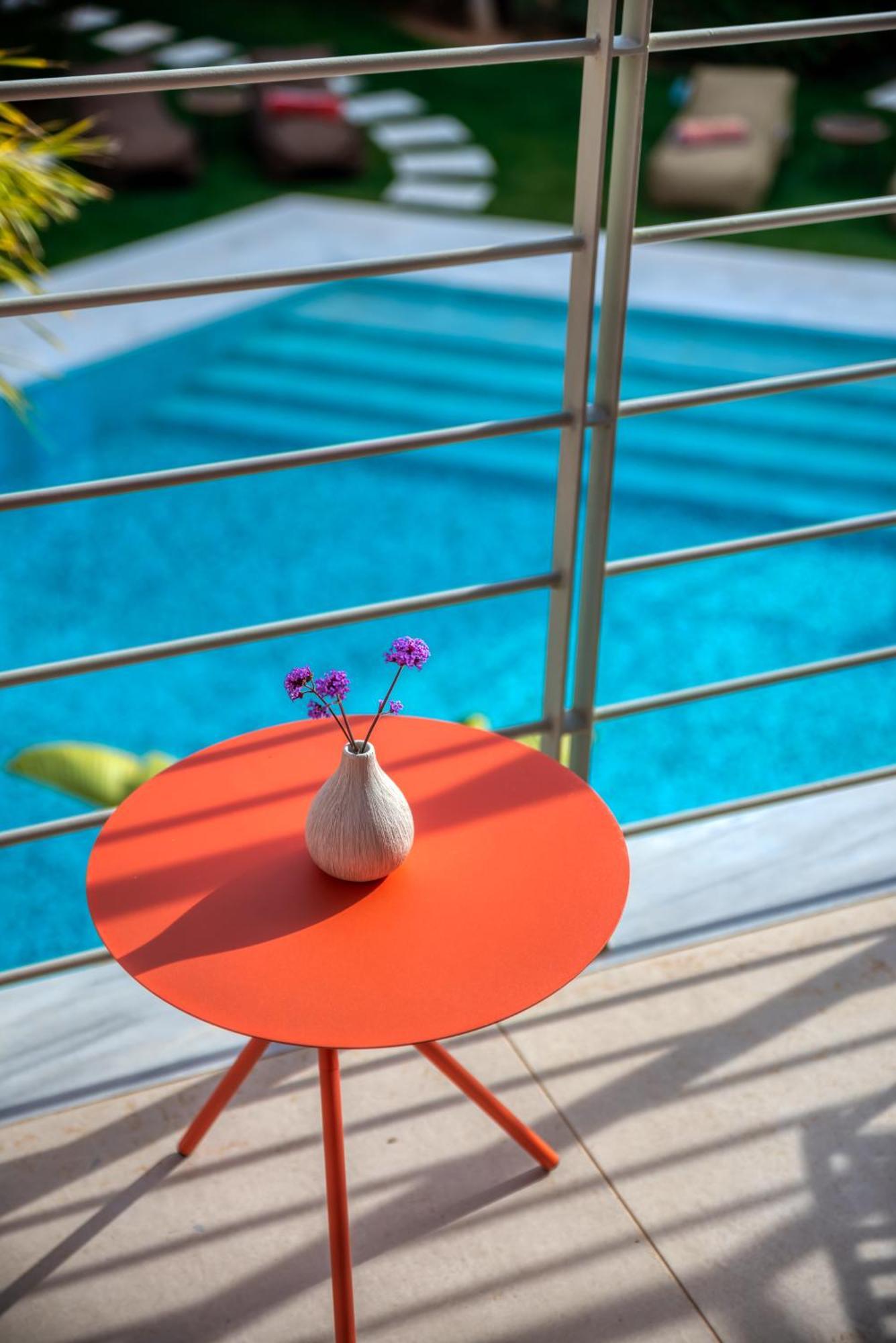 Saronis Suites Saronida Ngoại thất bức ảnh