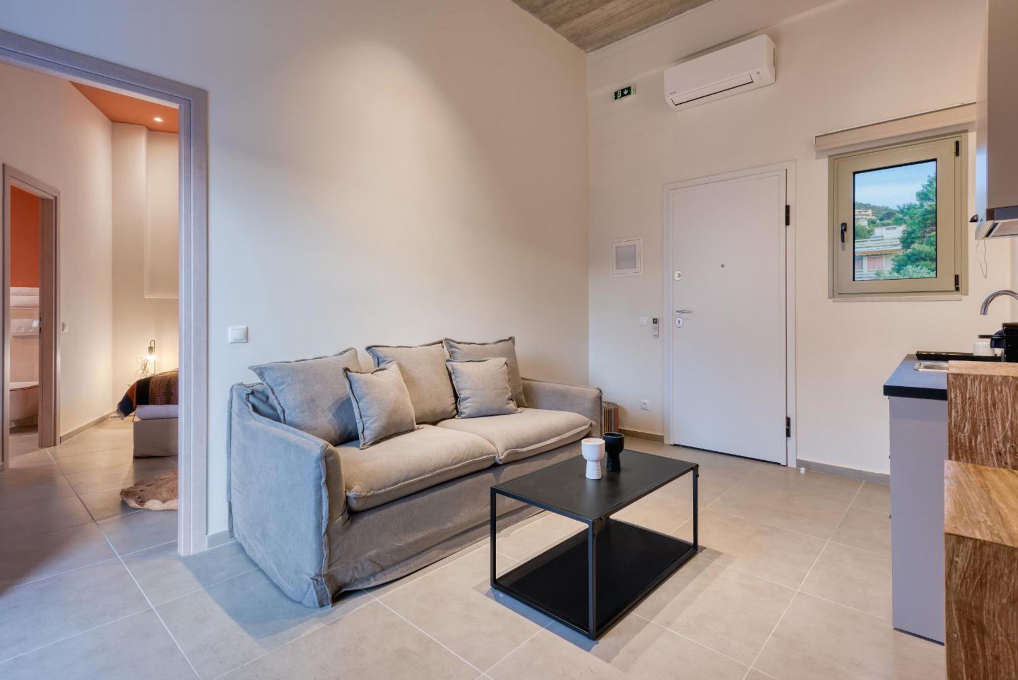 Saronis Suites Saronida Ngoại thất bức ảnh
