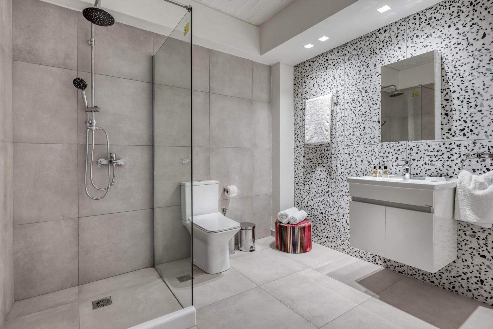 Saronis Suites Saronida Ngoại thất bức ảnh