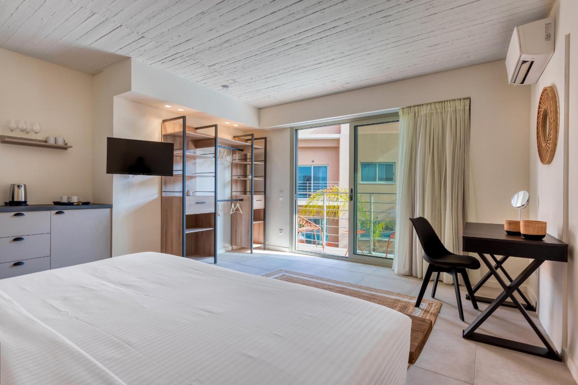 Saronis Suites Saronida Ngoại thất bức ảnh