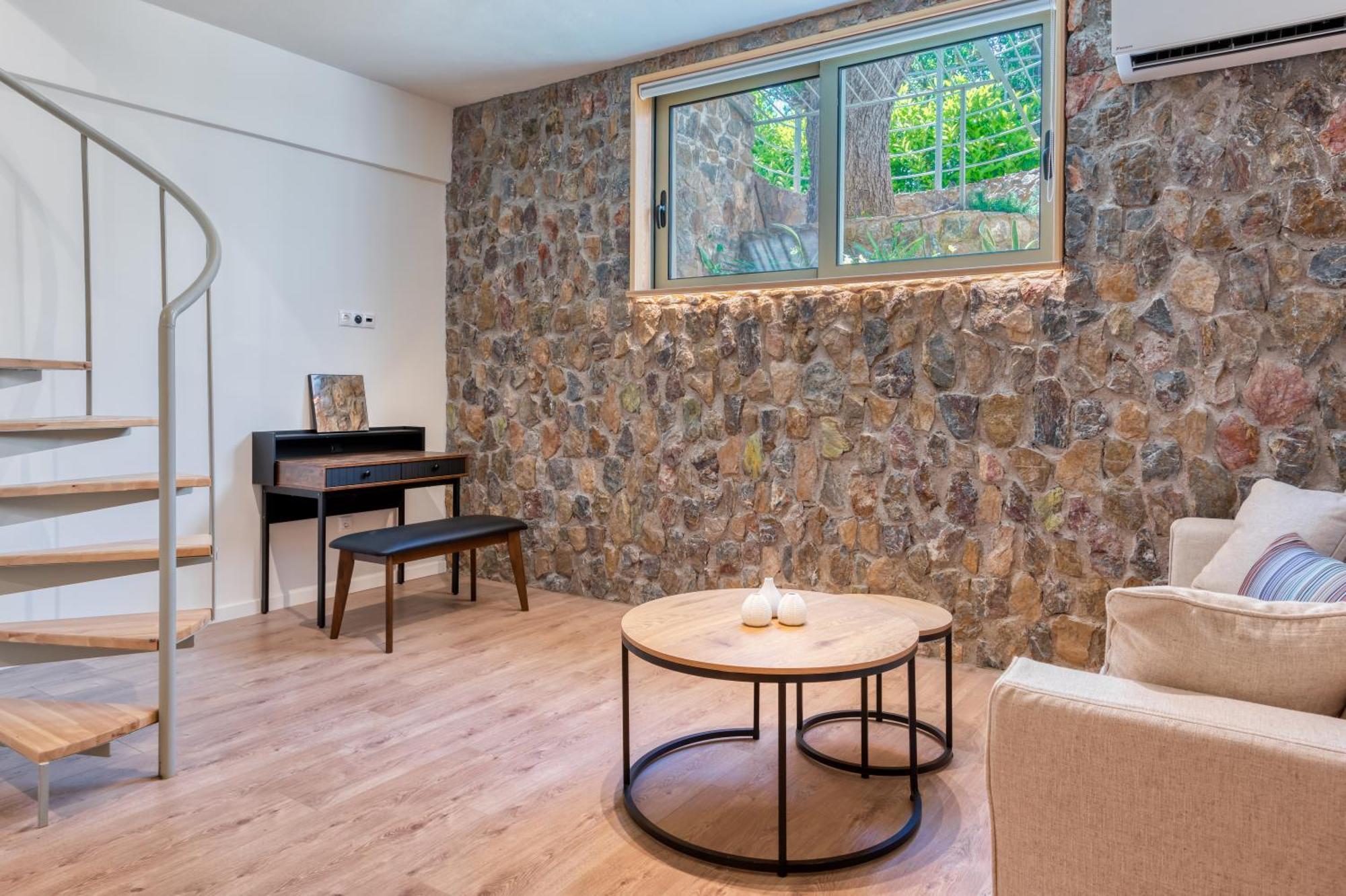 Saronis Suites Saronida Ngoại thất bức ảnh